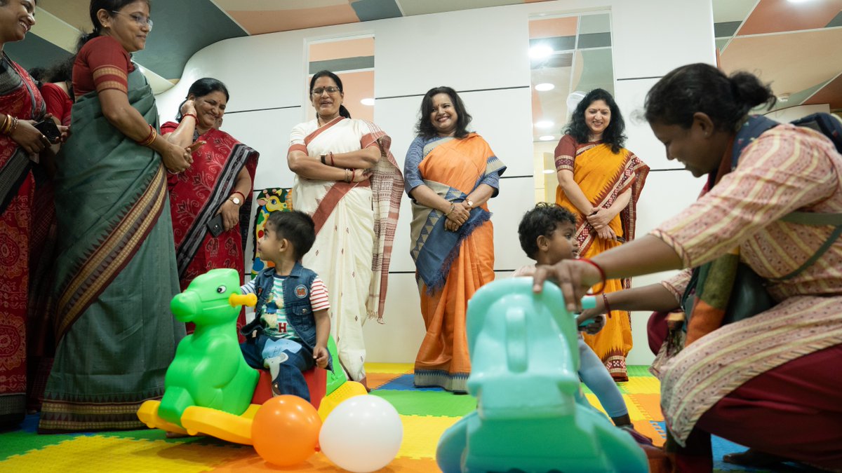 HUDDeptOdisha's tweet image. A workplace where parents can focus… and children can blossom. 

Hon’ble Deputy CM Smt. @PravatiPOdisha inaugurates #KALIKA – Crèche Facility at Kharavel Bhawan — a safe, joyful and nurturing space for the children of working mothers and staff.
1/2 @ushapadhee1996 @_anugarg
