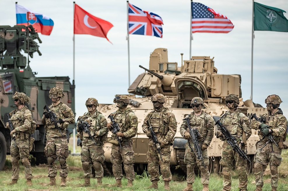 ObsDelphi's tweet image. 🇪🇺🇷🇺En cas de paix signée prochainement, nous entrerons dans une phase de course à l&apos;armement massive.

La Russie ne perdra plus autant de ressources (hommes et matériel) sur le front en Ukraine et maintiendra probablement ses énormes capacités de production.

Dans ce contexte,…