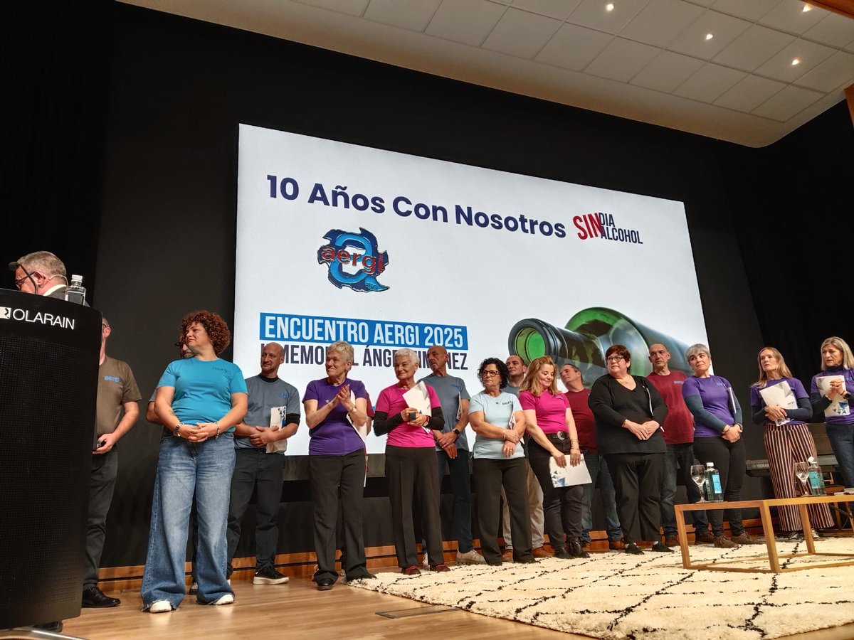Caarfe_'s tweet image. 💙 Este fin de semana estuvimos en el Encuentro AERGI 2025 – II Memorial Ángel Jiménez.
Nuestra presidenta Pili Leal participó en una jornada llena de emociones, reencuentros y fuerza colectiva.

Una celebración del apoyo mutuo y del camino que seguimos construyendo juntos.