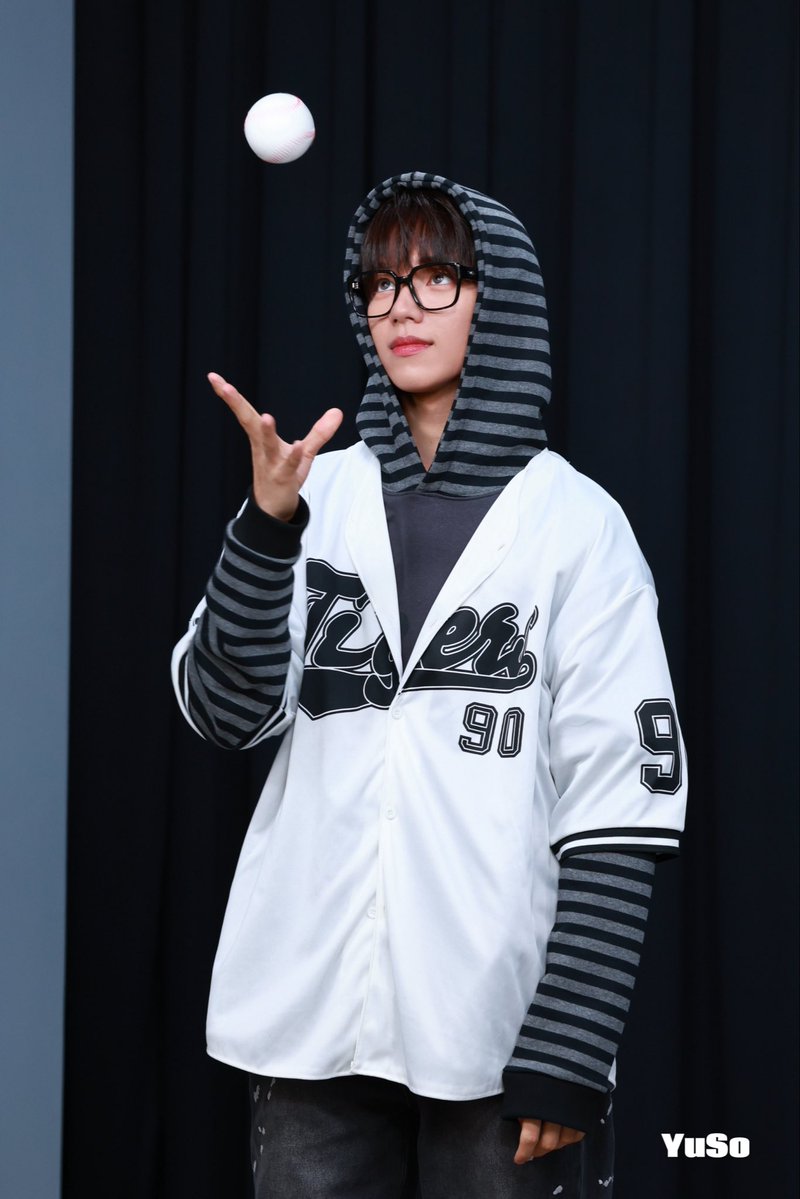 Yuso0804's tweet image. 제이엘 선배님
251129

#AHOF #아홉
#JL #제이엘