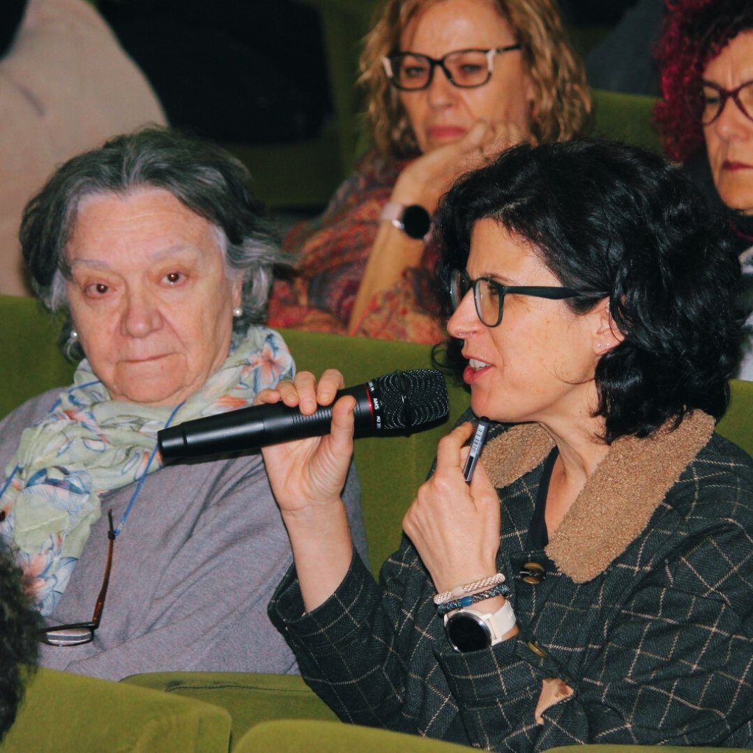 MatiaFundazioa's tweet image. Este encuentro, financiado por @MSocialGob, ha reunido a profesionales y entidades comprometidas con el envejecimiento activo en el medio rural con el objetivo de avanzar hacia un modelo de cuidados que apuesta por la dignidad y la autonomía en los pueblos.

#MedioRural #Cuidados