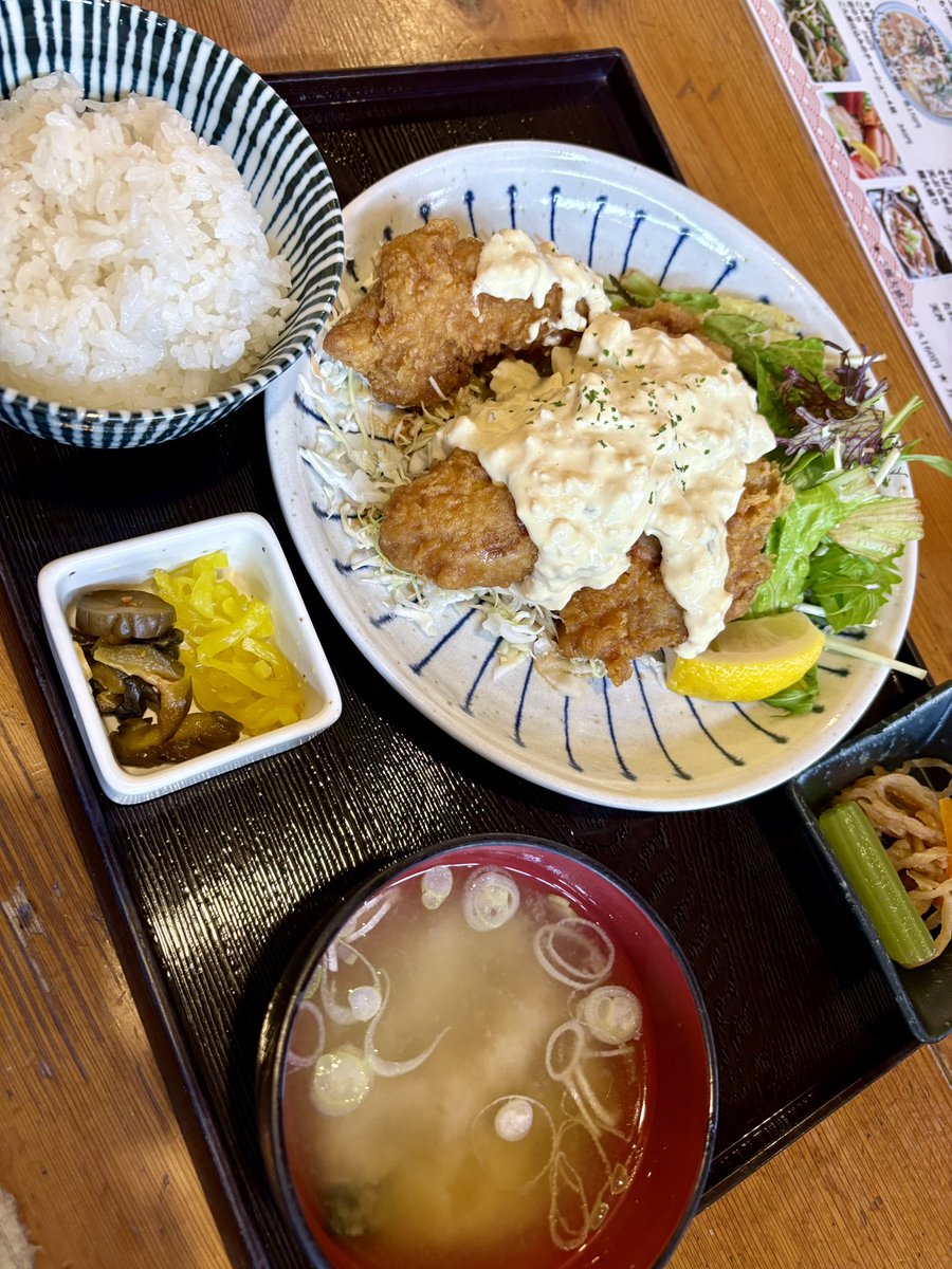 uxtupii's tweet image. お昼ご飯はチキン南蛮定食！
タルタルソースたっぷりで美味かった！
＃ごん蔵