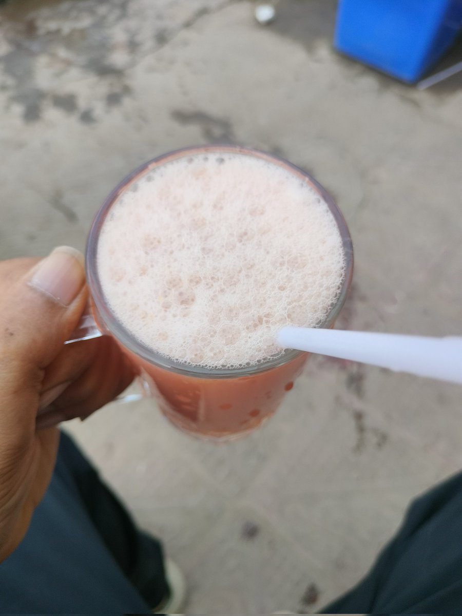 Aaj se cold drink 👎
Juice ☑️
➖

Sabse pahle Khud ka khyal rakhna hai

🙂🙏