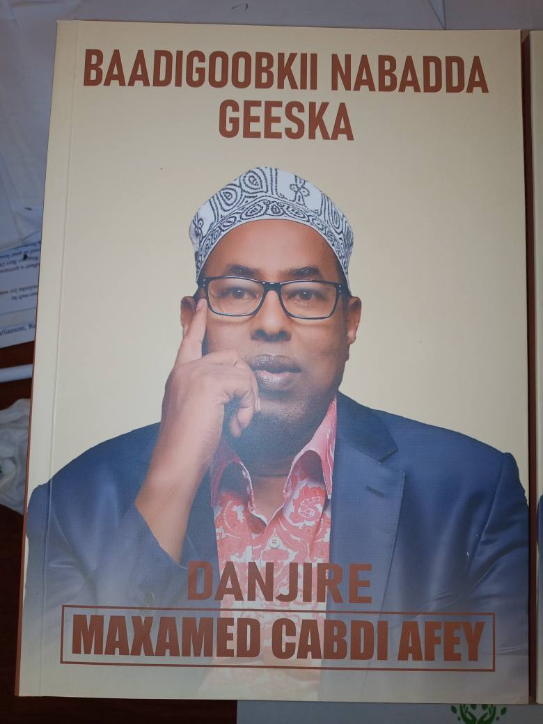 fhersy's tweet image. Celebrating the launch of @AMB_Affey’s inspiring book, &quot;Baadigoobkii Nabada Geeska&quot; (The Pursuit of Peace in the Horn). A fitting tribute to a peacebuilder and his profound reminder of shared heritage and brotherhood as essential to lasting unity and peace in the region.