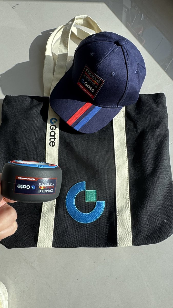 web3_home's tweet image. 感谢 #GATE  送来的周边。爱了爱了 

也是好起来了，估计这个月能挣钱了🤣年货有望

#GateThanksgiving