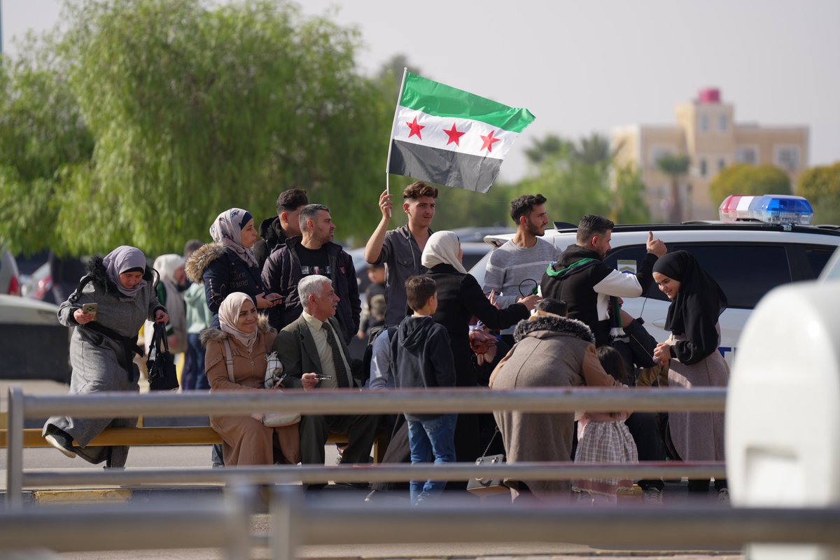 رحلات متواصلة… وجهات متجددة… وخدمات تعمل بكفاءة على مدار الساعة

جانب من الحركة اليومية للمسافرين في مطار دمشق الدولي، وسط تقديم كافة التسهيلات لضمان تجربة سفر مريحة وآمنة للجميع.

#الجمهورية_العربية_السورية
#الهيئة_العامة_للطيران_المدني_السوري
#مطار_دمشق_الدولي