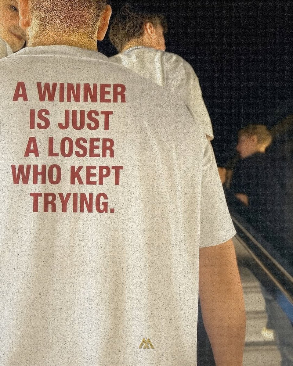 This’s an appreciation tweet to everyone who have stopped by to make enquiry and even referred me offline thank you for trusting me to give you comfort and to those who promise to get back I pray everything aligns for you this new month❤️🙏🏻