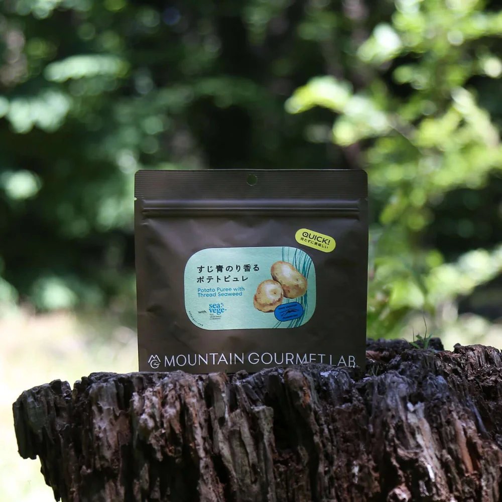 hinataストアの中の人達 tweet media