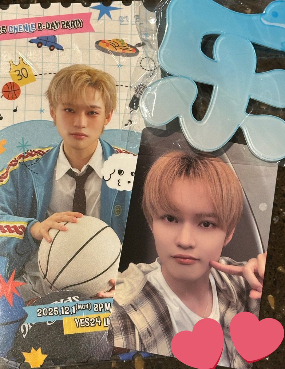 haecho_kh's tweet image. 천러 생일파티

#CHENLE_BDAY_PARTY #Leles_Show