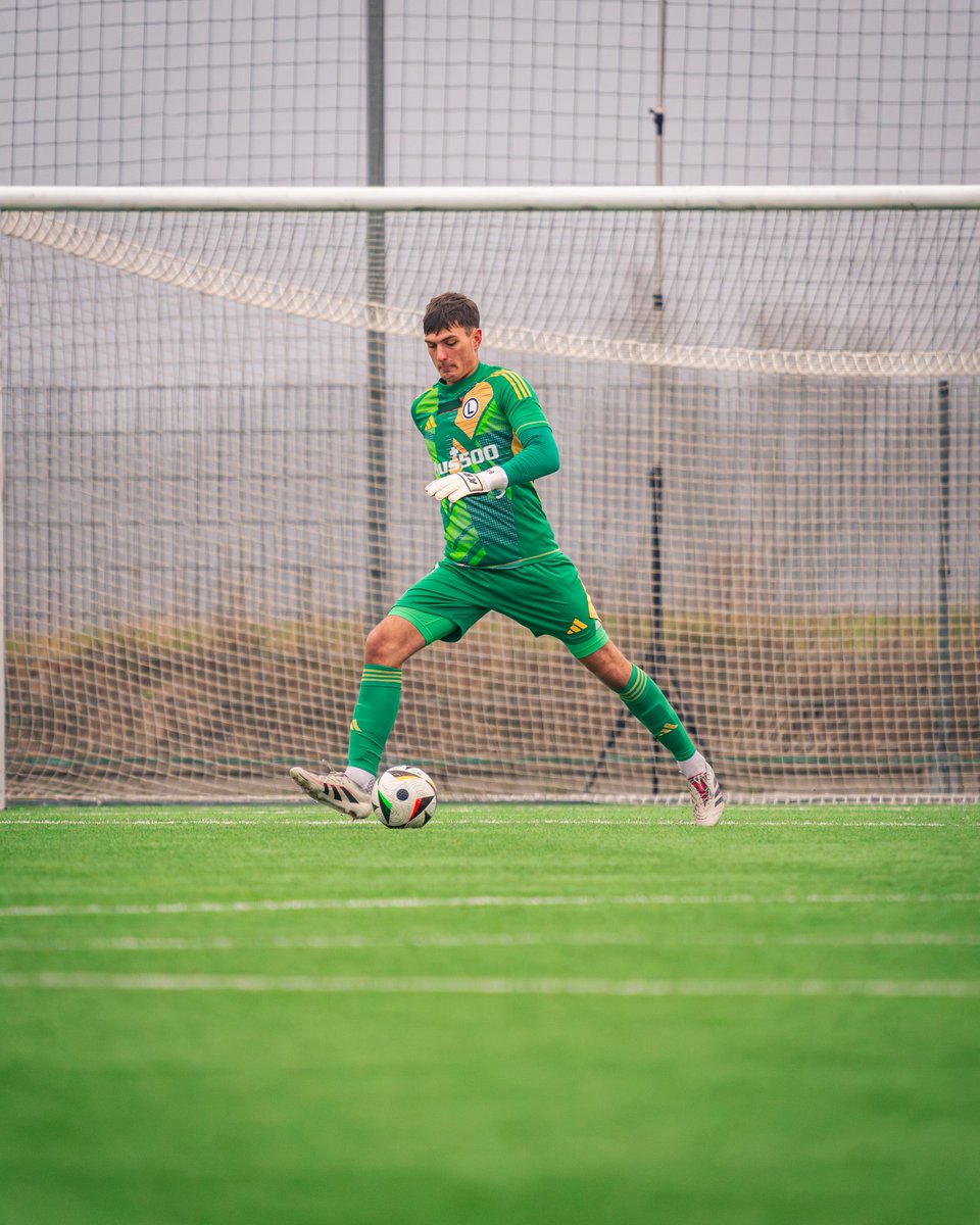 Jan Bienduga w minionym tygodniu:

✅ 3 mecze
✅ 270 minut
✅ 2 czyste konta

We wczorajszym meczu z Mławianką Mława zanotował siódme czyste konto w 3. lidze z rzędu 🤩🧤

📸 <a href="/annasochaa/">Anna Socha</a>