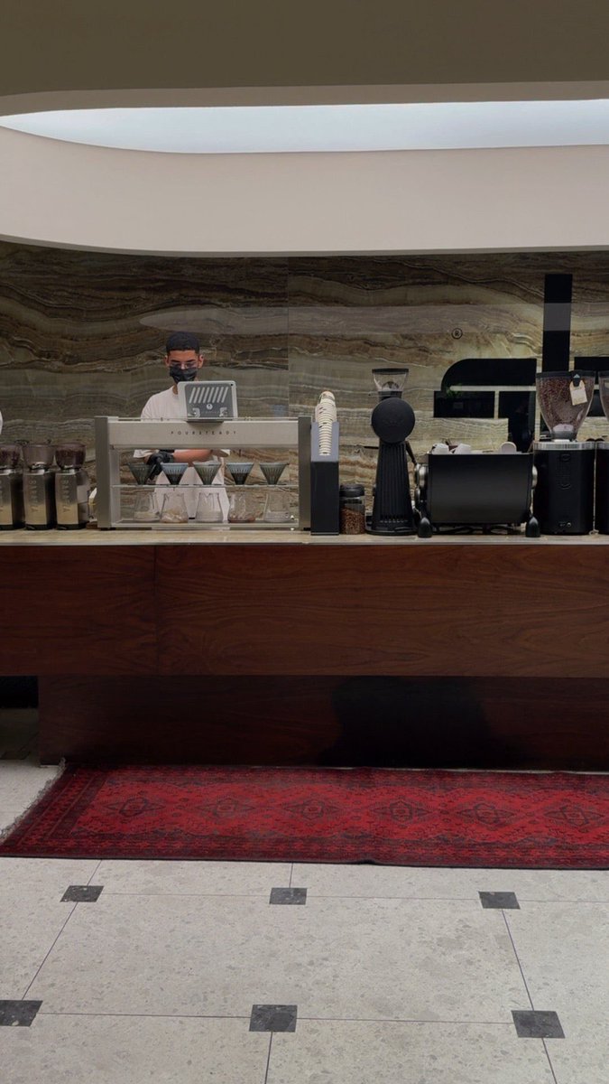 SAAD3d0's tweet image. 1 day in jed