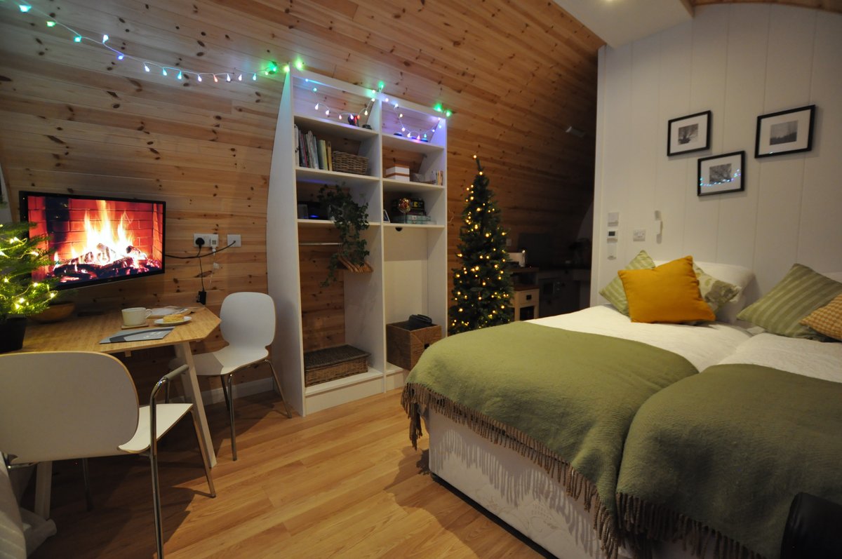 It’s officially December, and the countdown to Christmas has begun! 🎄

Have you got your decs up yet? We'd love to see them! 😍

Have a great month, all 🥰

#December1st #Christmas #Cabin