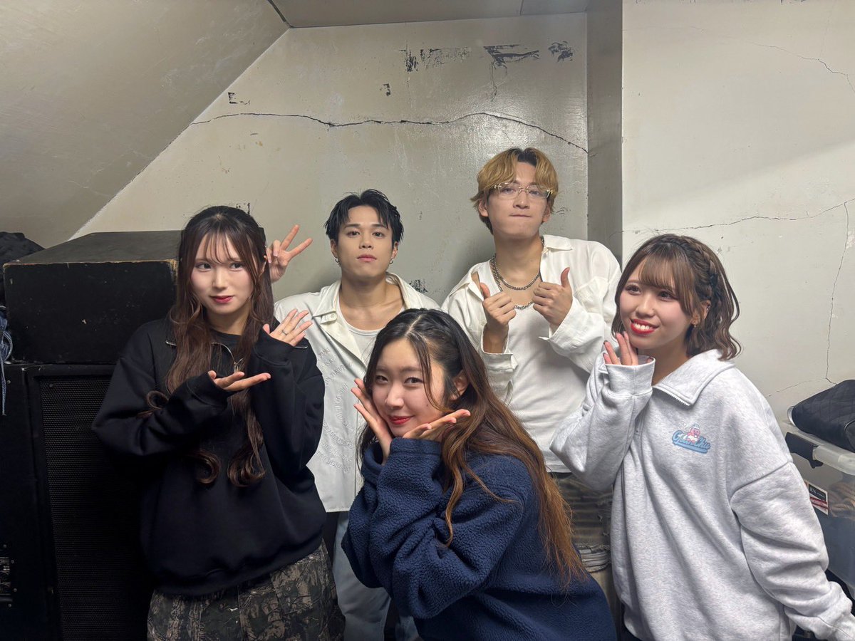 officialpoipale's tweet photo. 2025年11月30日(日)
HOKKAIDO NOVEMBER PARTY
ありがとうございました✨
Kira Kira Killer・Beast Mode 振付
RYU9 さん
Beast Mode 作詞・作曲
IORI さん
お写真撮っていただきました📸
素晴らしい楽曲とコレオありがとうございます! https://t.co/clG686FSQb