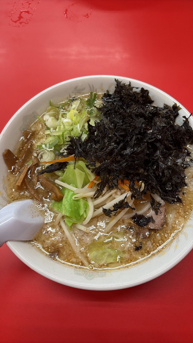 p4sun's tweet photo. ずっとひとりぼっち。泣きながら美味い飯食べて生きてる🥹　#友達募集中関西 #モデルの休日 https://t.co/IPpfcwZzMH