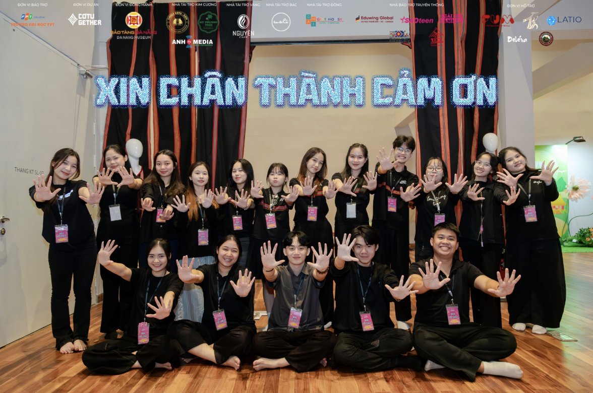 cotugether_04's tweet photo. 📷 Hành trình “Cơ Tu-Gether: Cùng nhau dạo bản” đã khép lại sau một ngày đầy ắp tiếng cười, thật nhiều câu chuyện và những trải nghiệm giàu ý nghĩa.

https://t.co/ISqaYgyyvi https://t.co/Wi24sQXogJ