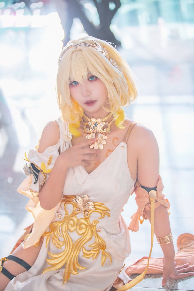 2025.09.14
서울 코믹월드

붕괴 스타레일 - 아글라이아 (2)

📷 <a href="/gazua222/">늅늅이</a>

#붕괴스타레일 #StarRail #Aglaea #아글라이아 #cospaly