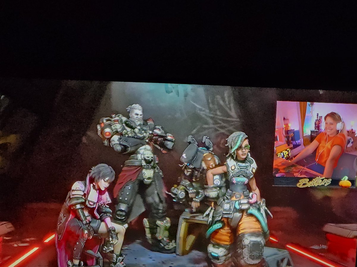 lazerbeam9900's tweet photo. not me waking up at 3 almoat 4 am to @NoisyButters playing borderlands 4, so far day has started off good https://t.co/kOyAqak4iN