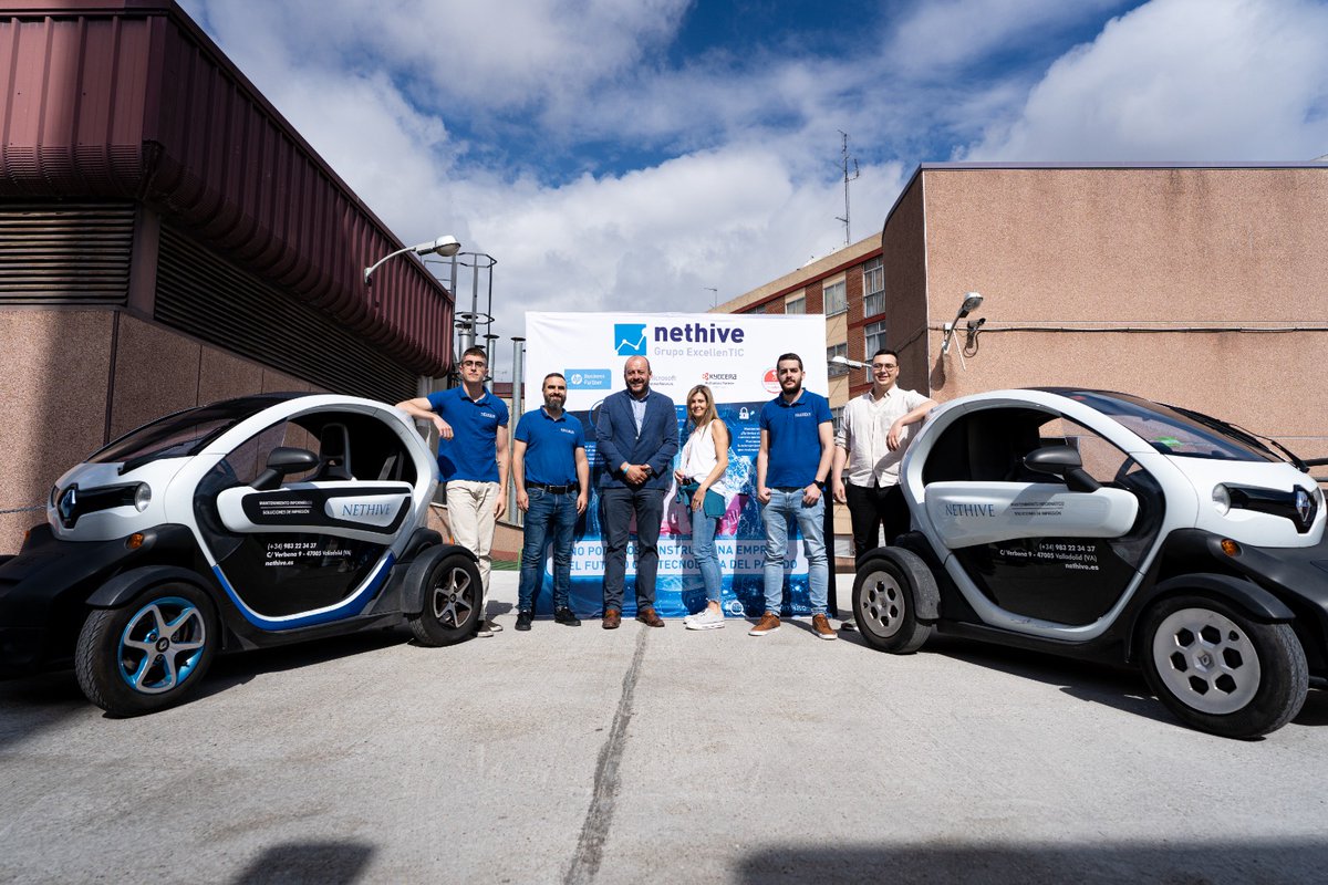 NETHIVE_es's tweet photo. 👥 La verdadera fortaleza de #Nethive está en las personas.
Un equipo experto, cercano y siempre dispuesto a dar respuesta antes de que surja el problema.
Porque la tecnología protege, pero las personas marcan la diferencia 🫰
#Nethive https://t.co/QqD74KeLV0