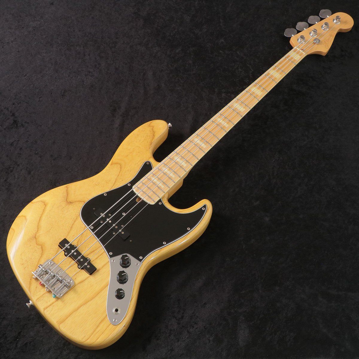 bass MOMOSE 楽器