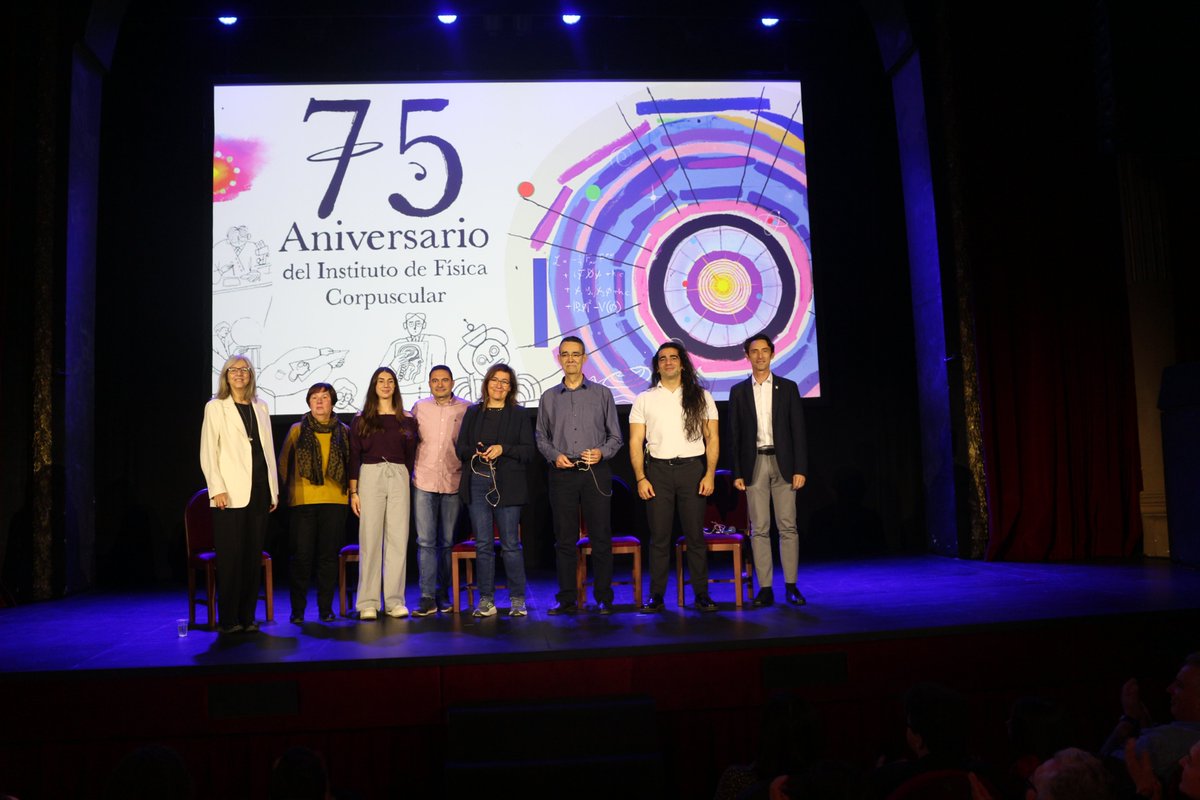 IFICorpuscular's tweet image. 🥳 Gala 75 Aniversario IFIC 🥳

@IFICorpuscular puso el broche de oro a la conmemoración de su 75 aniversario con una gala muy especial celebrada el sábado en el @teatroolympia.

¡Gracias a todo el personal del IFIC, familia, amigas y amigos por acompañarnos! 🚀✨

🎂 1950-2025