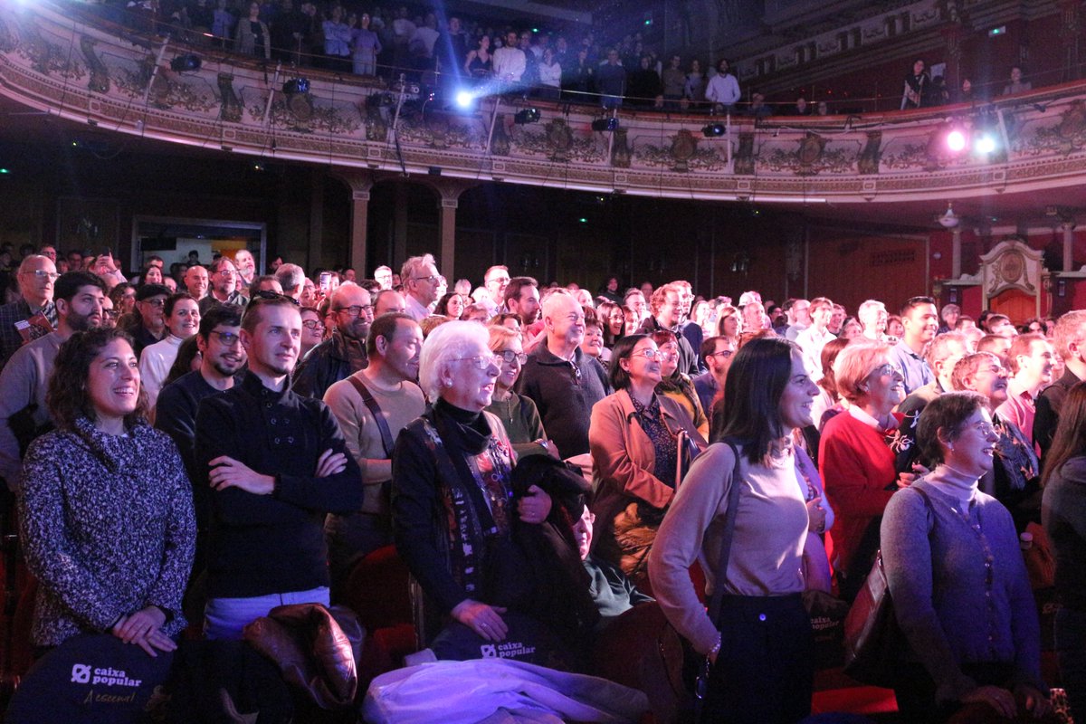IFICorpuscular's tweet image. 🥳 Gala 75 Aniversario IFIC 🥳

@IFICorpuscular puso el broche de oro a la conmemoración de su 75 aniversario con una gala muy especial celebrada el sábado en el @teatroolympia.

¡Gracias a todo el personal del IFIC, familia, amigas y amigos por acompañarnos! 🚀✨

🎂 1950-2025