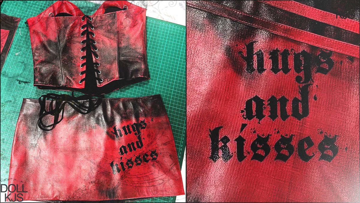 DOLLKJS's tweet image. JISOO in custom leather look by Hardware LDN for Deadline [Singapore day 2]