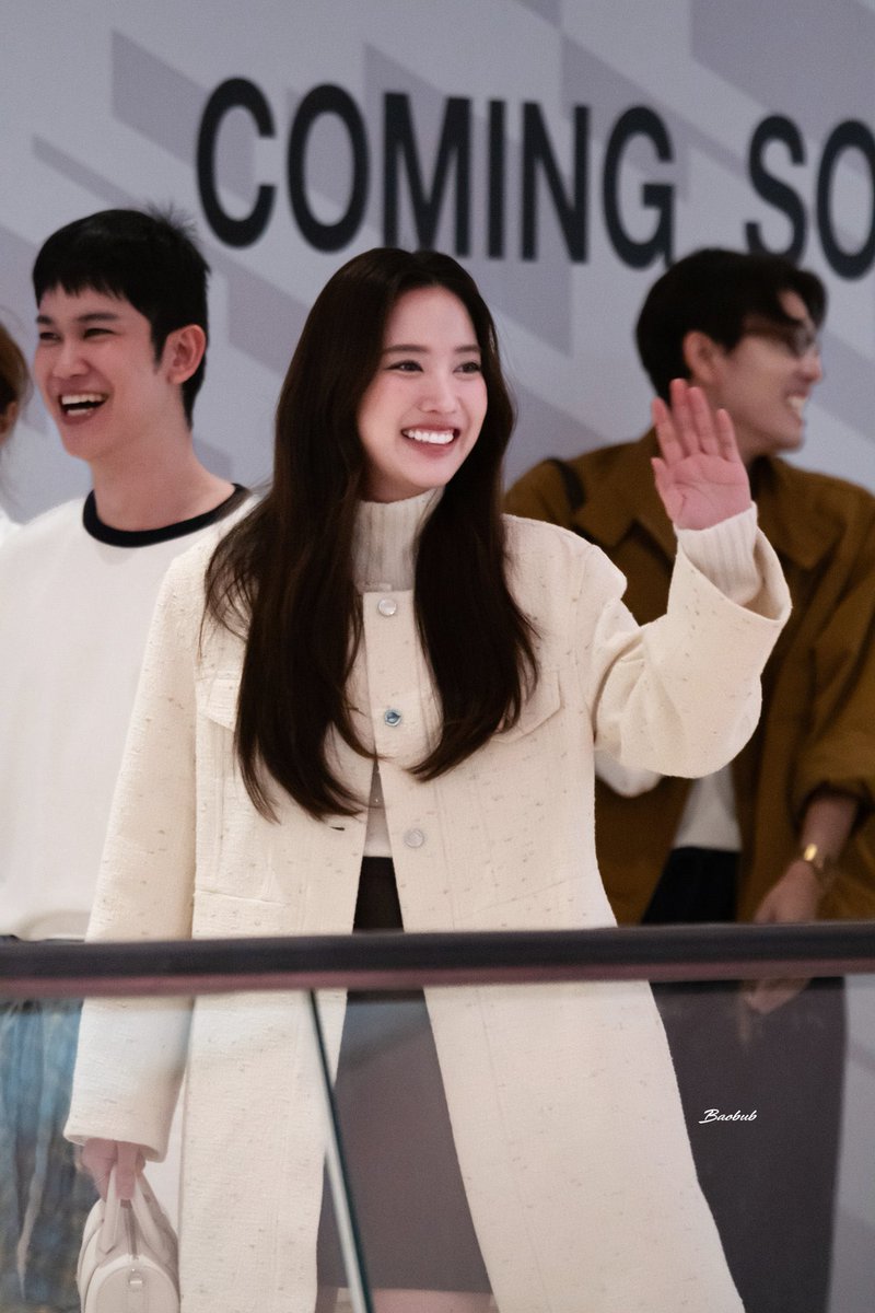 fsrchaff's tweet image. her smile ❤️

SAROCHA JOIN LONGCHAMP SS26
#LongChampSS26xFreen