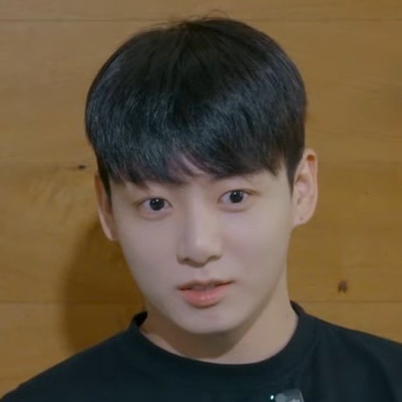 yeni soyulmus yuvarlak patatese benziyolar yutucam kafalarini😔💔