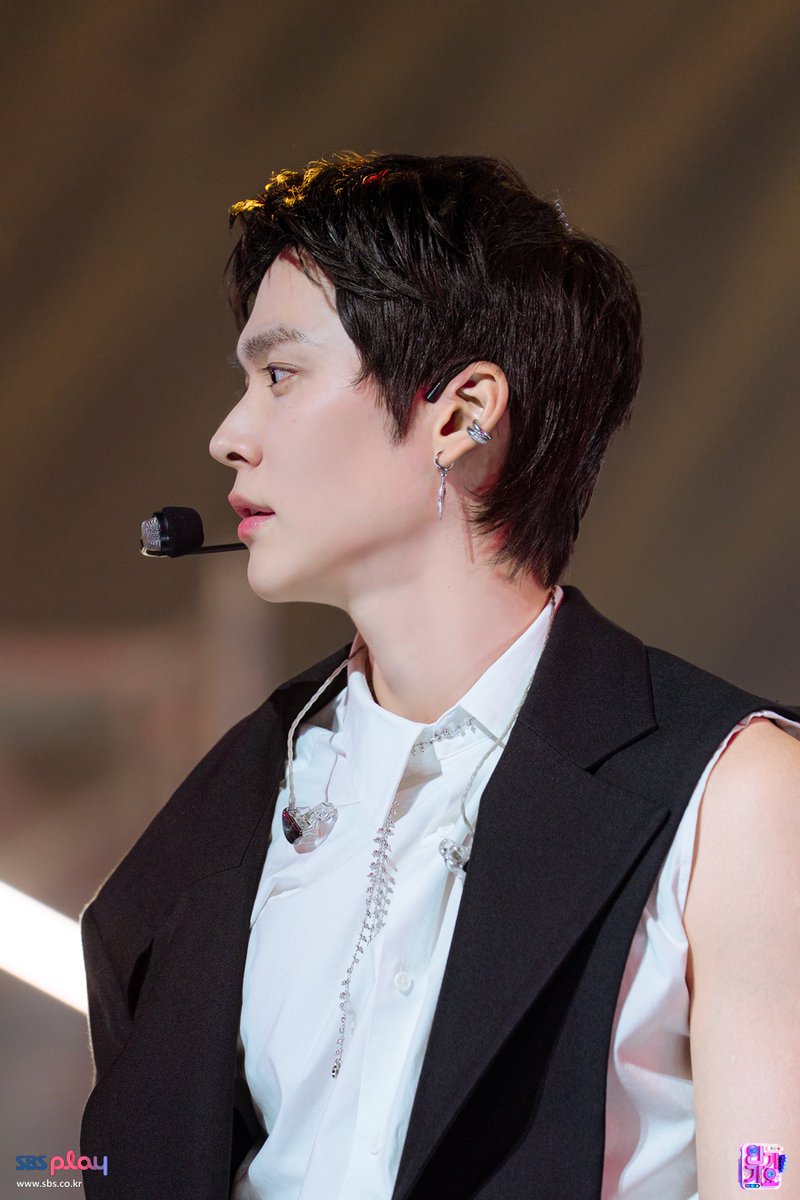 eun_seoki's tweet image. 251130 인기가요 현장포토 #은석 #EUNSEOK