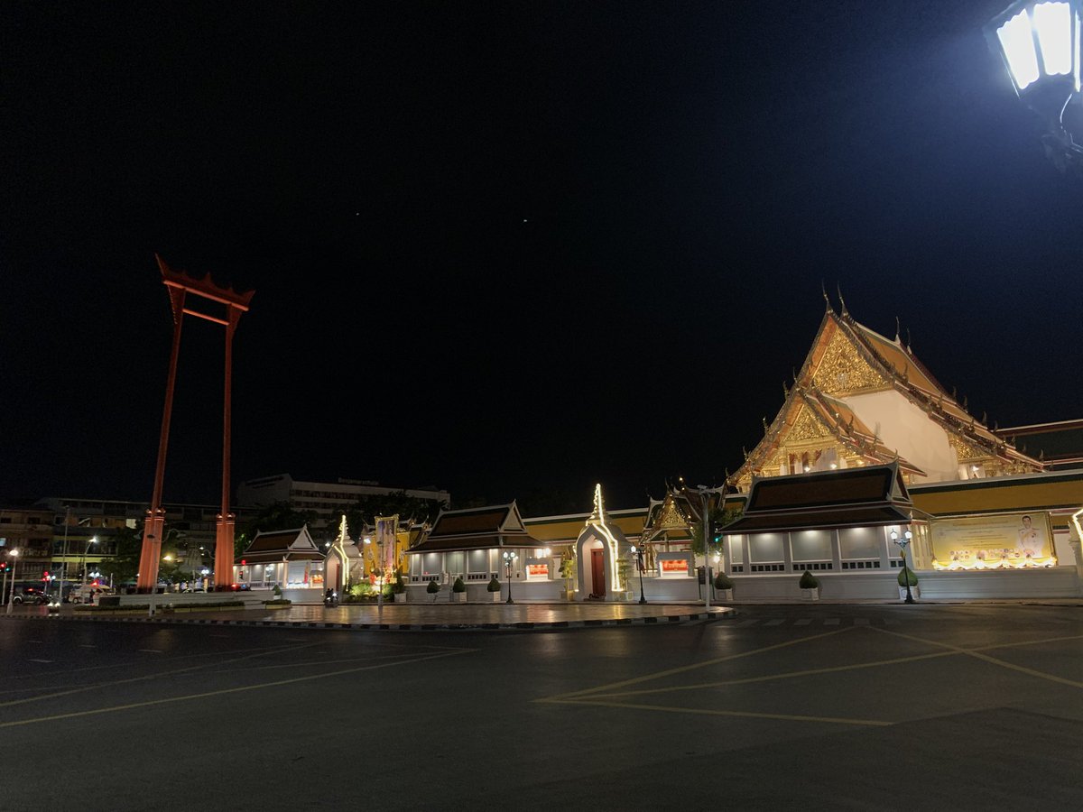 runkun_dayz's tweet image. ไปตอนดึกหน่อยไม่มีทั้งคนไม่มีทั้งรถเงียบสงบแต่ไม่อันตราย