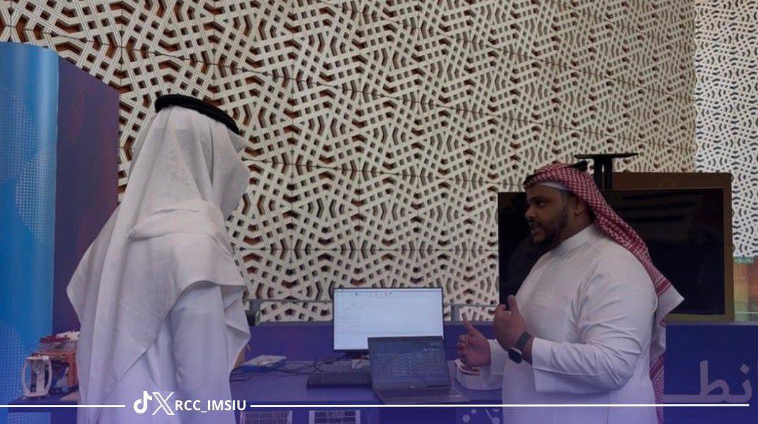 لمحات من مشروع يقوم على الدقة والابتكار في عالم الذكاء الصناعي، حيث يلتقي الإبداع بالتقنية لصناعة مستقبل متطور.
شكرًا لواحة الملك سلمان على دعمها للابتكار وتمكين المواهب.
<a href="/KS_ScienceOasis/">واحة الملك سلمان للعلوم King Salman Science Oasis</a>
#الذكاء_الاصطناعي #واحة_الملك_سلمان #تقنية #ابتكار #IMSIU #RCC_IMSIU #AI