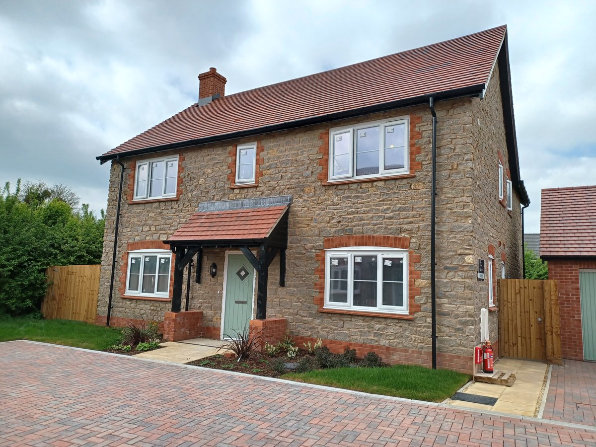 🪨 Build with the Best – choose our Purbeck Ragstone 🏡

Looking for durable, timeless building materials? Purbeck Ragstone is a premium British building stone that combines strength, natural beauty, and sustainability.

🔹 Discover our Purbeck Ragstone: ow.ly/39n750XA4NB