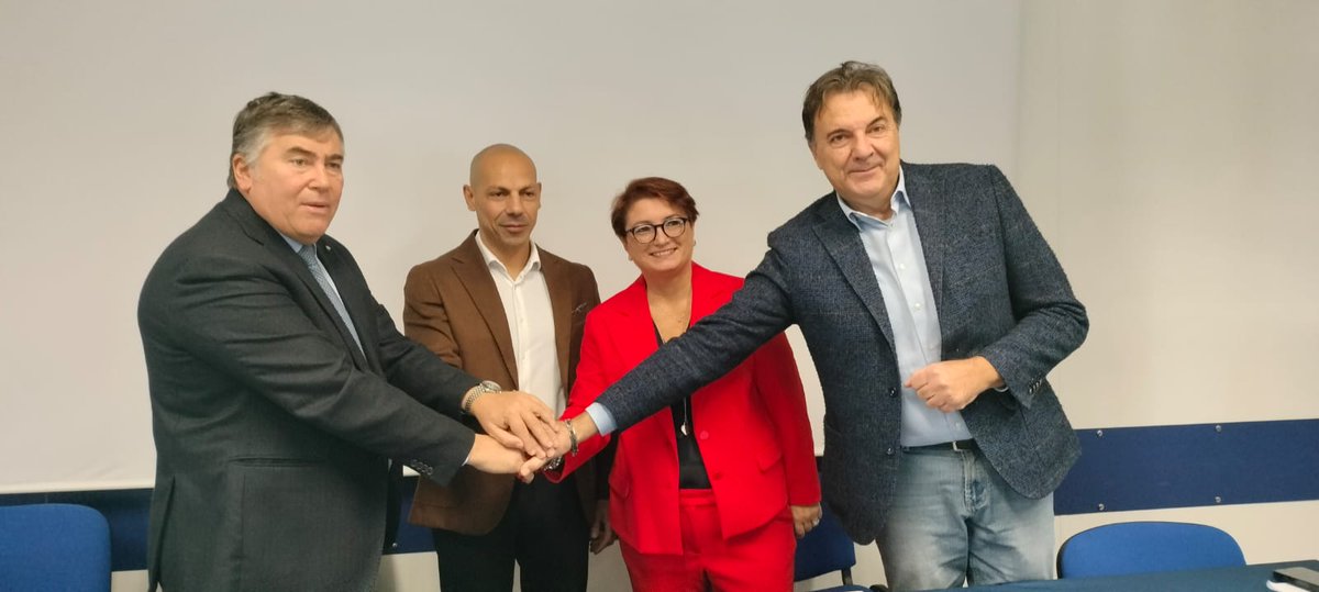 FisascatCislPug's tweet image. #1dicembre 
Patto per il #terziario, @LPiacquaddio: con l'accordo fra  @Confcommercio #Puglia e sindacati vogliamo intervenire a contrasto del #dumping contrattuale, deleterio per i #lavoratori e favore dell'occupazione legale, sicura e di qualità🔗fisascatpuglia.it/news/dalla-reg…