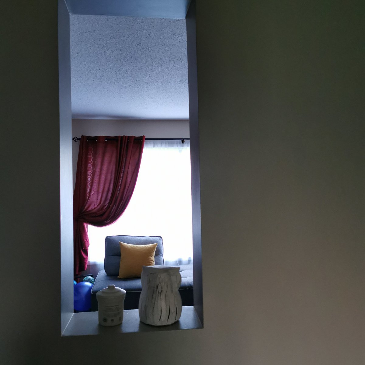 Connectthewrite's tweet image. #Alphabetchallenge
#WeekWforWindows
Window through paneless window