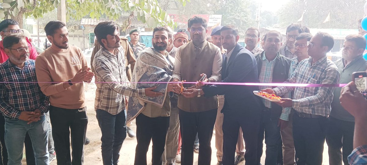 स्वयं सेवी संस्था 'ब्लेसिंग सोसाईटी को मुंगेर जिला के जमालपुर प्रखंड अन्तर्गत नगरीय क्षेत्र के 36 विद्यालयों को मध्याह्न भोजन योजना संचालन हेतु प्राधिकृत किया गया है। उक्त संस्था द्वारा निर्मित केन्द्रीयकृत रसोईघर का शुभारम्भ आज डीएम निखिल धनराज निप्पाणीकर के कर कमलों से किया गया