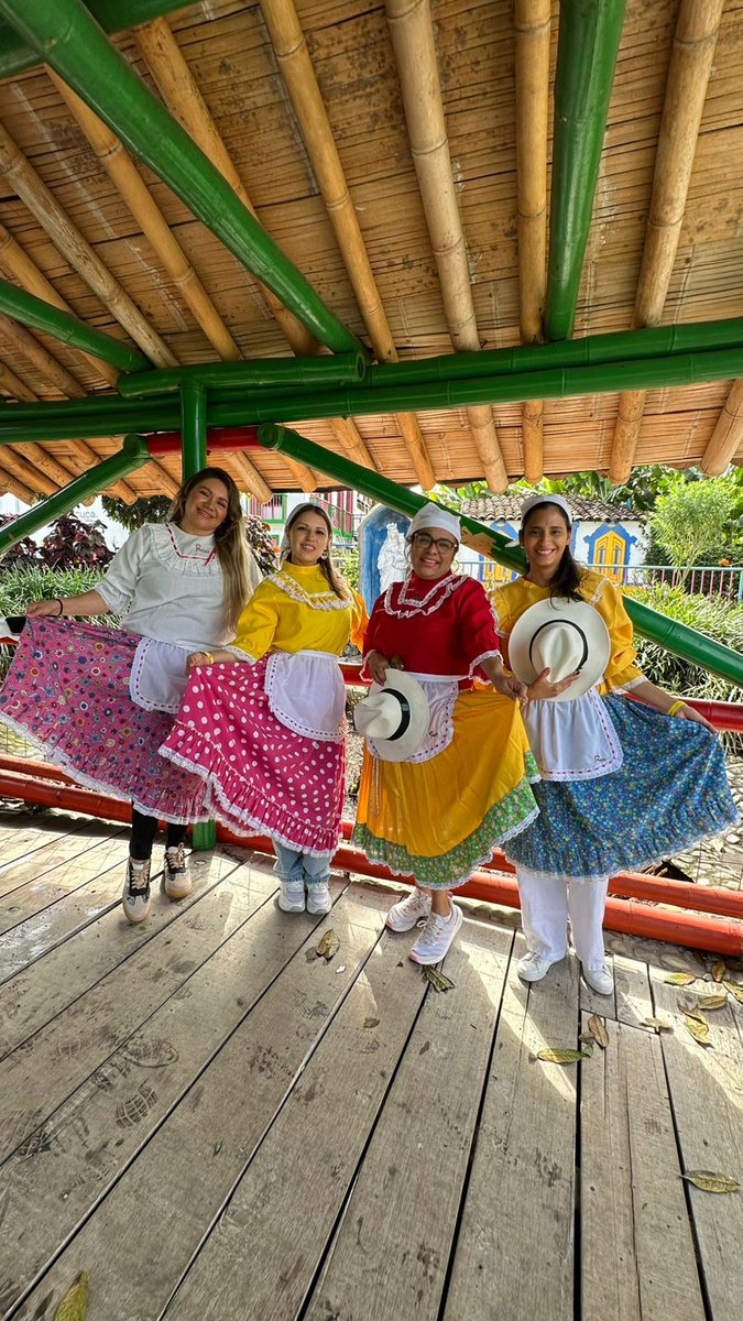 La semana pasada organizamos un #Viaje de Familiarización a #Colombia 🇨🇴 en colaboración con #Avianca. 
Colombia 🇨🇴 se ha convertido un destino importante para Mega Travel en los últimos años. Nuestros Amigos, Agentes de Viajes, están disfrutando Colombia 🇨🇴 y a la vez se están