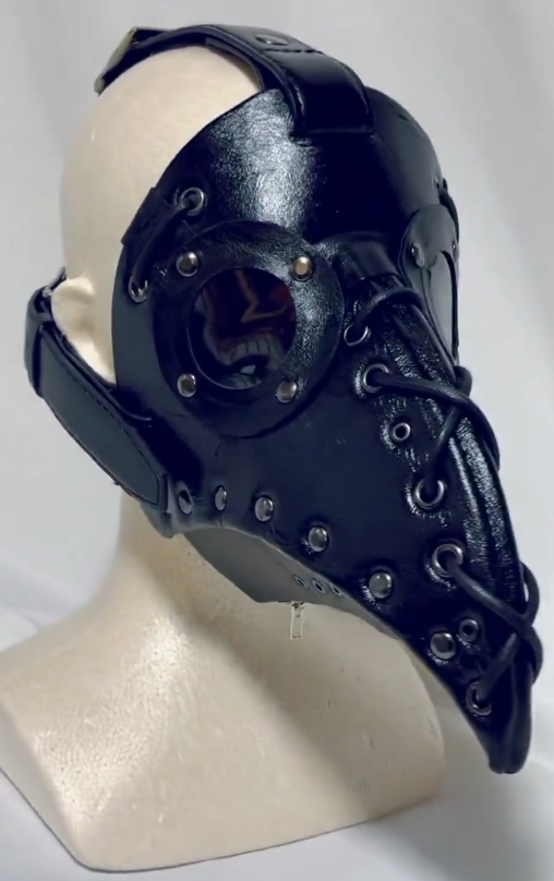 kisou_workshop's tweet image. #ブラックフライデーなのでブラックの作品をあげる
今までに作った黒いペストマスク達
黒でも色々とバリエーションがあるのが面白い…