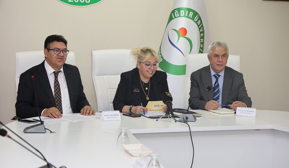 Rektör Vekilimiz Prof. Dr. Uğur Şimşek ile Ziraat Fakültesi Dekanımız Prof. Dr. İsa Özaydın, Çiftçi TV’nin konuğu olarak Iğdır’ın tarım potansiyelini ve Üniversitemizin ziraat alanında yürüttüğü proje ve faaliyetleri anlattılar.
Detaylar için: igdir.edu.tr/blog/haberler-…