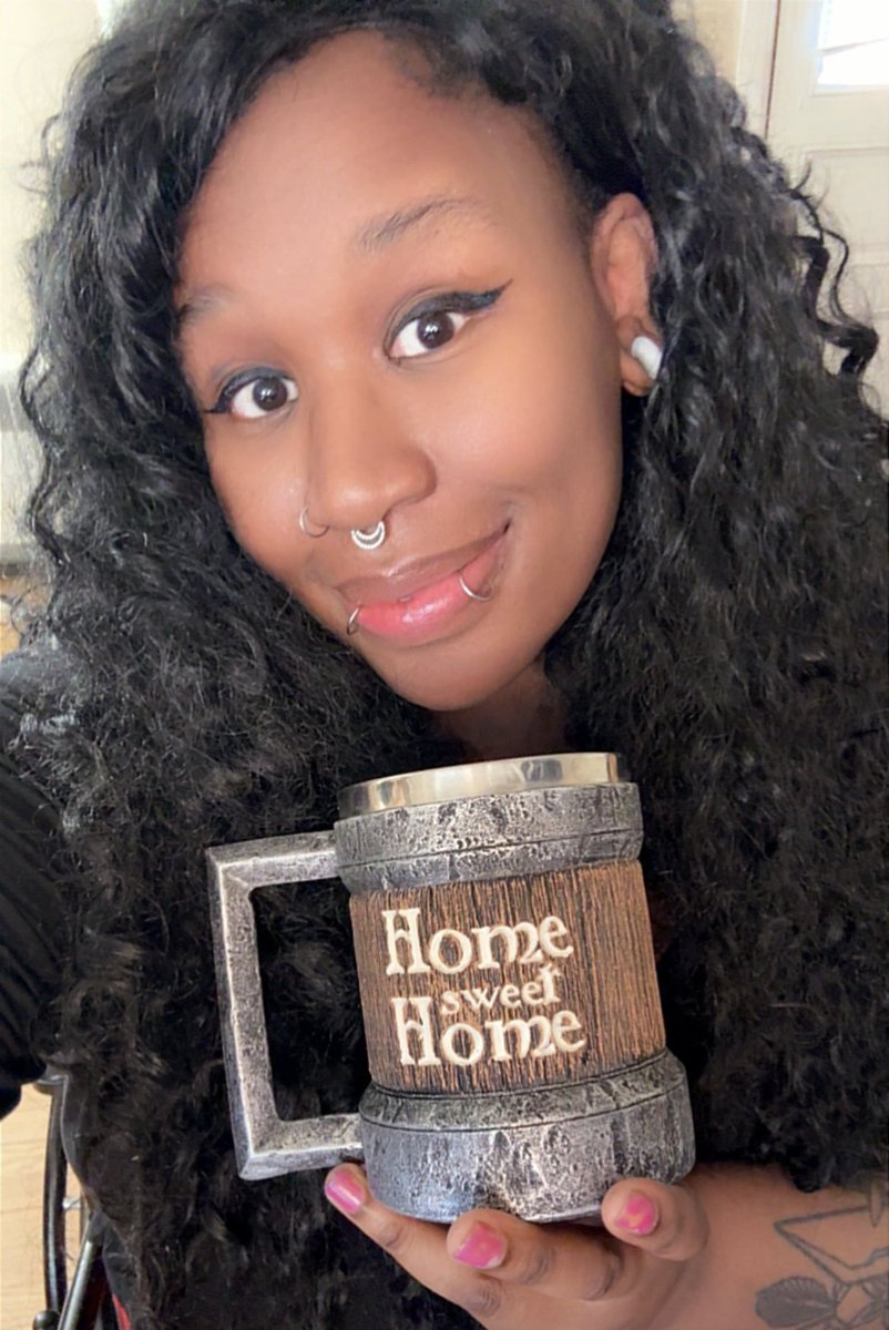 🏠HOME SWEET HOME! 🏠 To get hype for Housing Early Access, I'm giving away a copy of Midnight Epic Edition, courtesy of
<a href="/Warcraft/">World of Warcraft</a>

To enter: 
❤️Like  
🔁Retweet  
✅Reply with a picture of your holiday meal! 
Let me rate your plate!

#WoW_Partner #Midnight