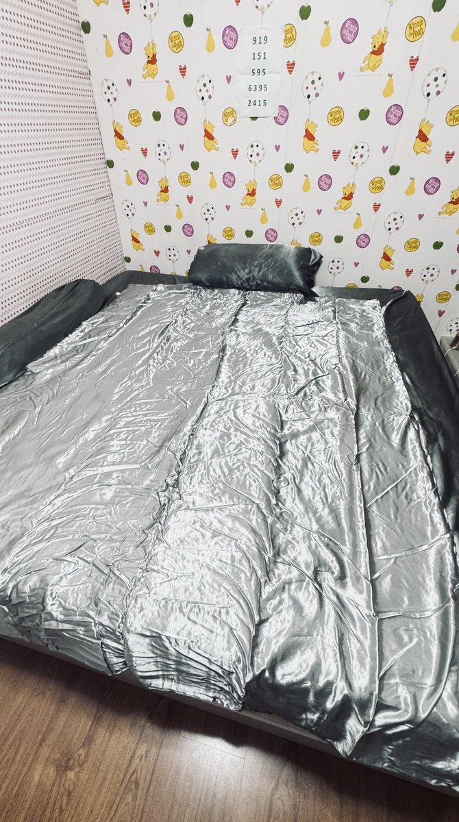 หนาวนะ… มาซ้อนกันไหม
ผ้าห่มผืนใหม่