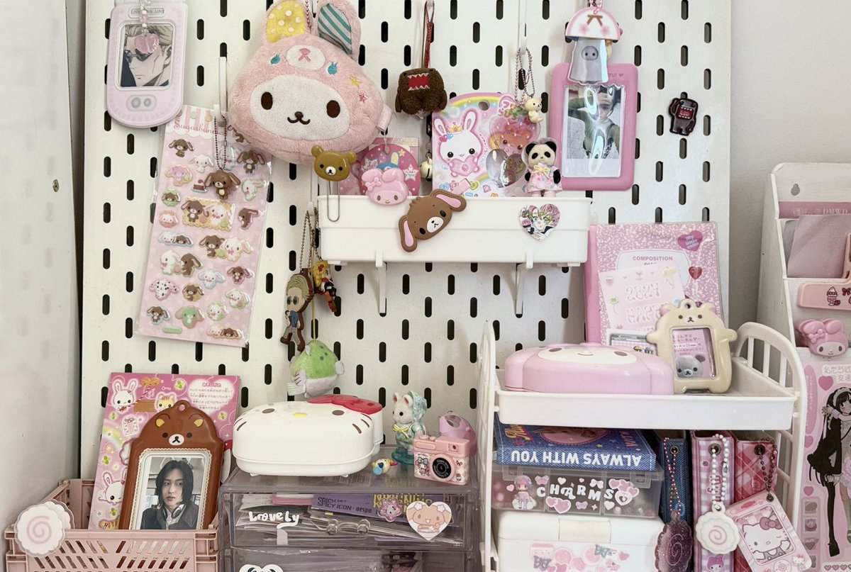 ctrl3002's tweet image. cleaning room დ⠀ᩴ  🧘‍♀️  𝄞  :°°°3  ˙ॱᐧ.˳˳.⋅ॱ ✲