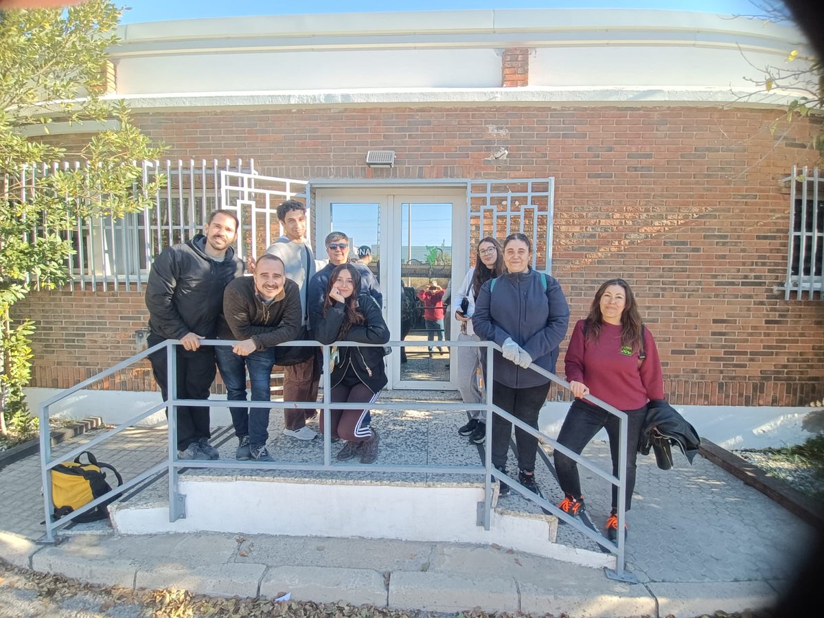 fpcatarroja's tweet photo. 📚🪵 El Dpt. de Madera y Mueble del #CIPFPCatarroja visitó #MaderasBarber.
¡Gran oportunidad para conocer materiales, procesos y la pasión que hay detrás de la madera! 🌳✨
@GVAeducacio @GVAlabora @GvaSomF
#Fp #OrgulloFP
#FormaciónProfesional #MaderaYMueble #CIPFPCatarroja https://t.co/3EiSXXGIdm