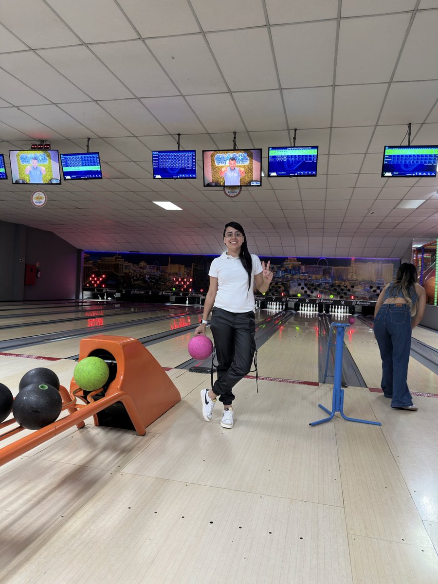 anapaularock7's tweet photo. 🎳 https://t.co/nZP1UVNI3Q