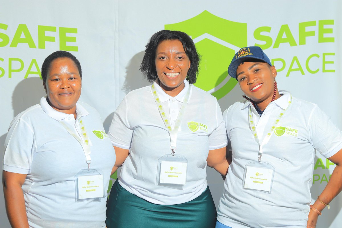 MoepiPublishing's tweet photo. We are getting ready to launch the Safe Space app!
📸 Sneak peek to the Safe Space Prelaunch Event
Stay tuned for a safer, more empowered learning community!
#SafeSpaceInEverySchool
#SafeSpace
#PreLaunch
#SaferLearning https://t.co/00zf6iXTSq