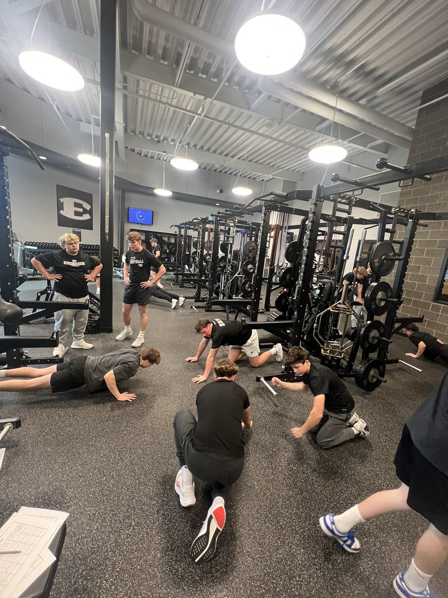 South Lyon East Baseball tweet media