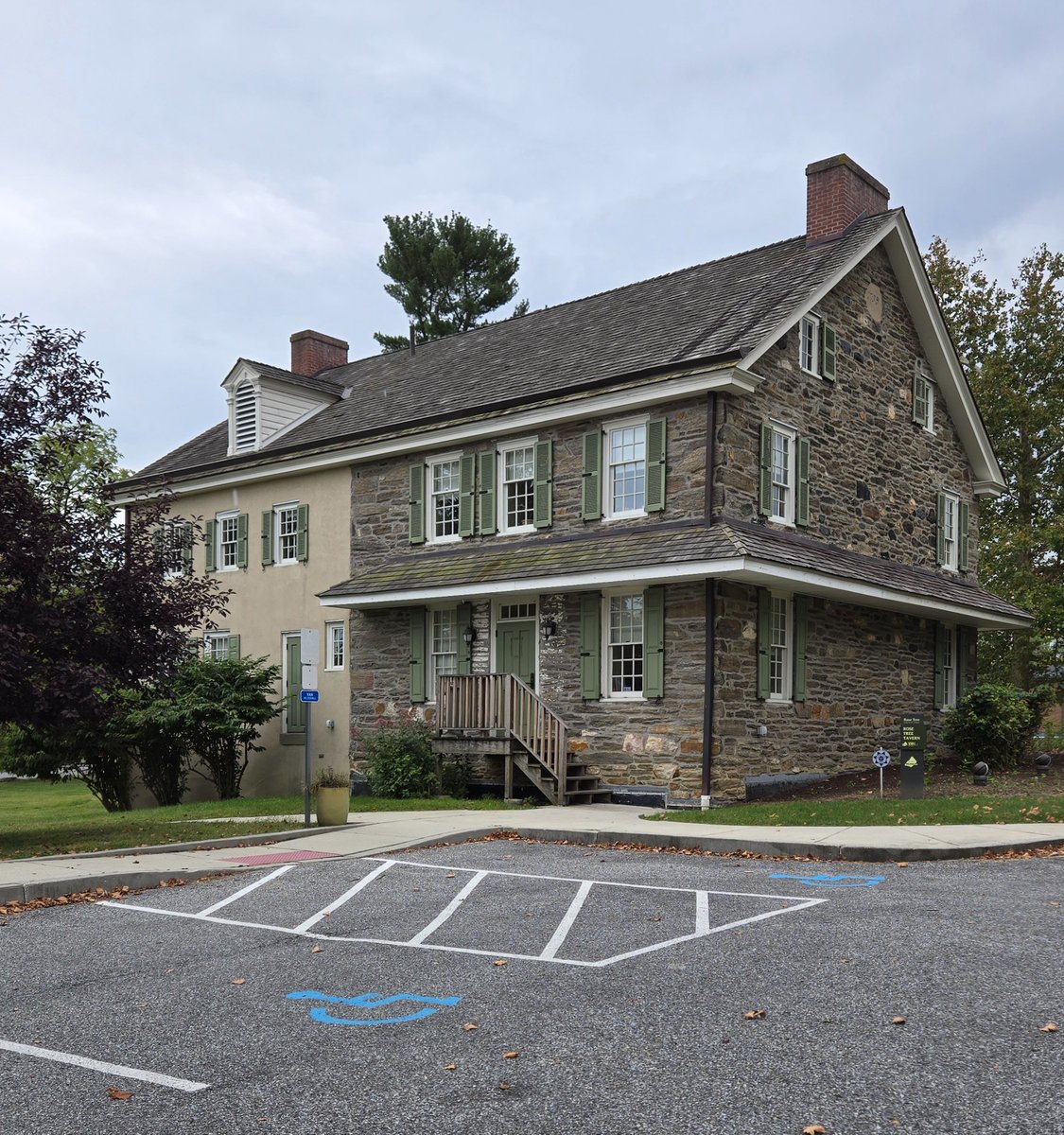 Savannah_0611's tweet image. #AlphabetChallenge #WeekWforWindows 

Rose Tree Park
Media, PA
September, 2025