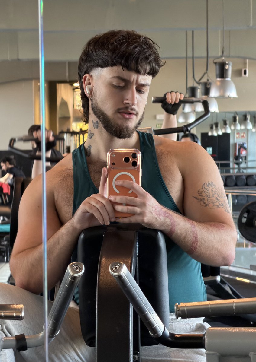 ✨Fer✨ tweet media