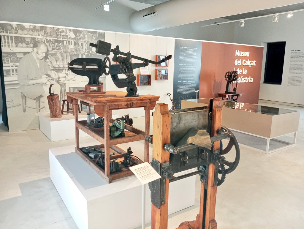Das Museum für Schuhwerk und Schuhindustrie erzählt die Geschichte der Schuhe und ihrer Zuliefererindustrie auf Mallorca, beginnend im 13. Jahrhundert bis zum heutigen Tag.