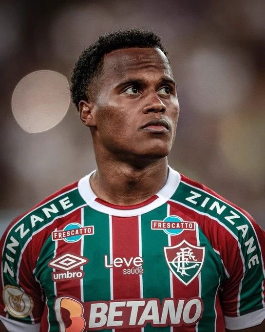 DonElece's tweet image. Trabalha, José Boto. Eu quero ser penta.