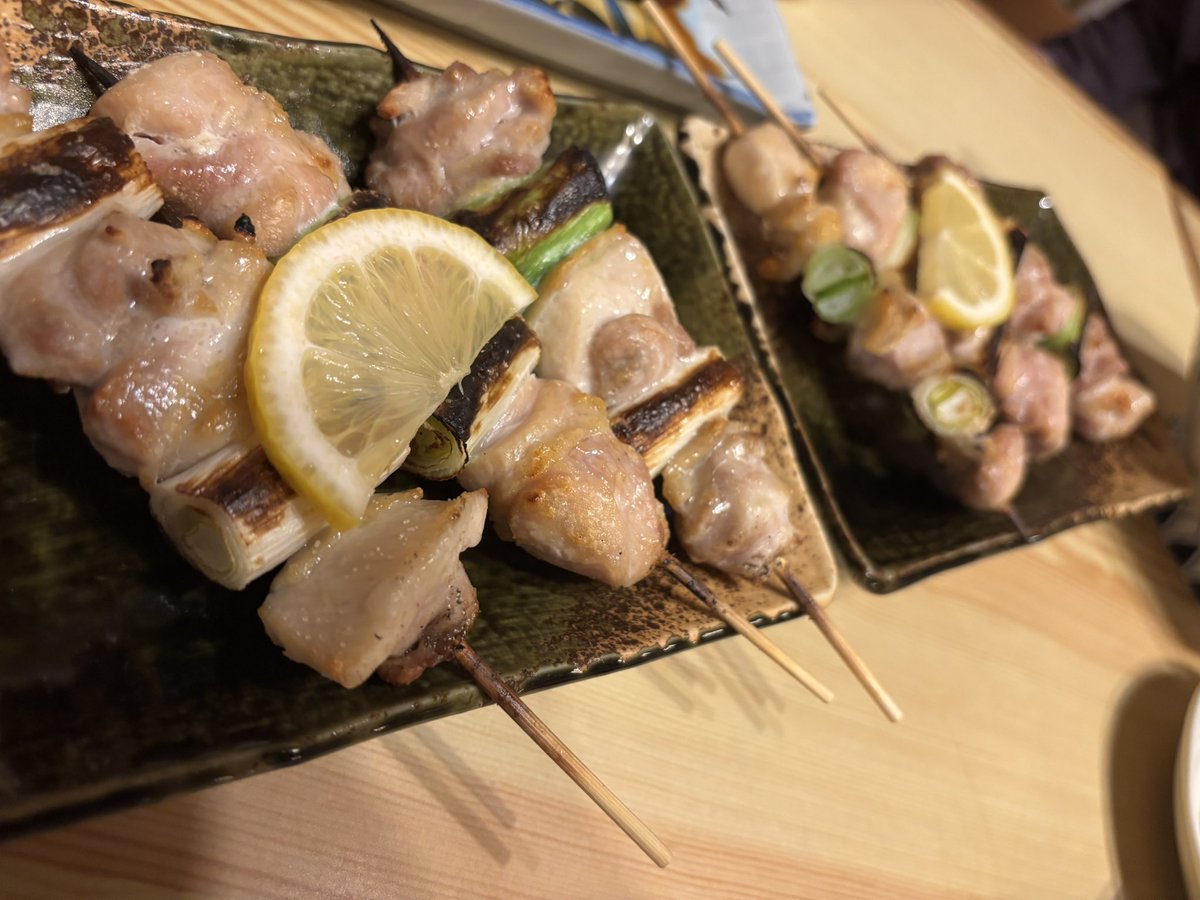 umedaya1's tweet photo. 板橋に
とんでもない鰻重がありました

料理もちゃんとしてて

焼鳥もうすぎる

場所は内緒🤫 https://t.co/tURIiDfq1x